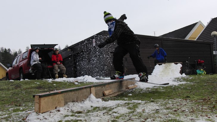 Railsession in Landvetter . Foto: Joel Heinevik. Åkare: Christoffer Bierich.