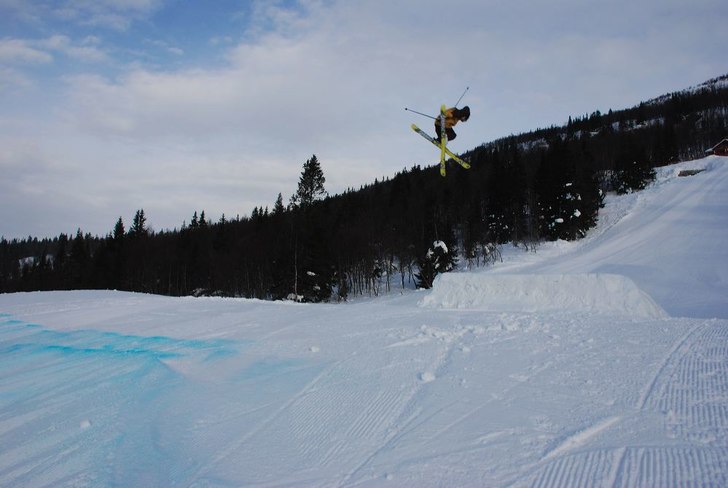 5:a tail . Foto: Petter Engblom. Åkare: Charlie Larsson.