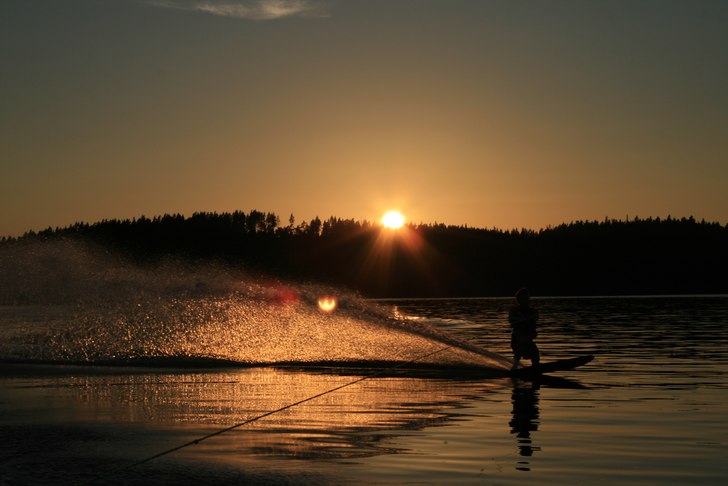 Finns det något bättre än när man glider fram . Foto: Ida... Åkare: Adam Risberg.