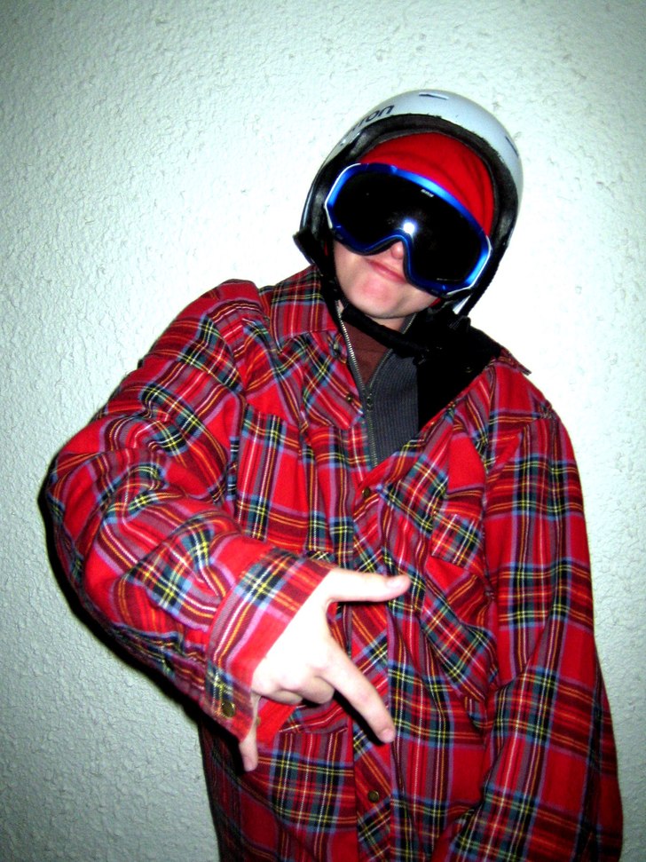 The biggest G ever! 

Nisse testar mina kläder. Foto: Hannes Karlsson. Åkare: Nils Thelander.