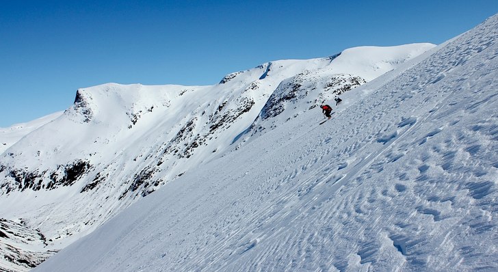 Topptur i Stryn fjällen. Foto: Christer Hällare. Åkare: Mr. Friis & Richard.