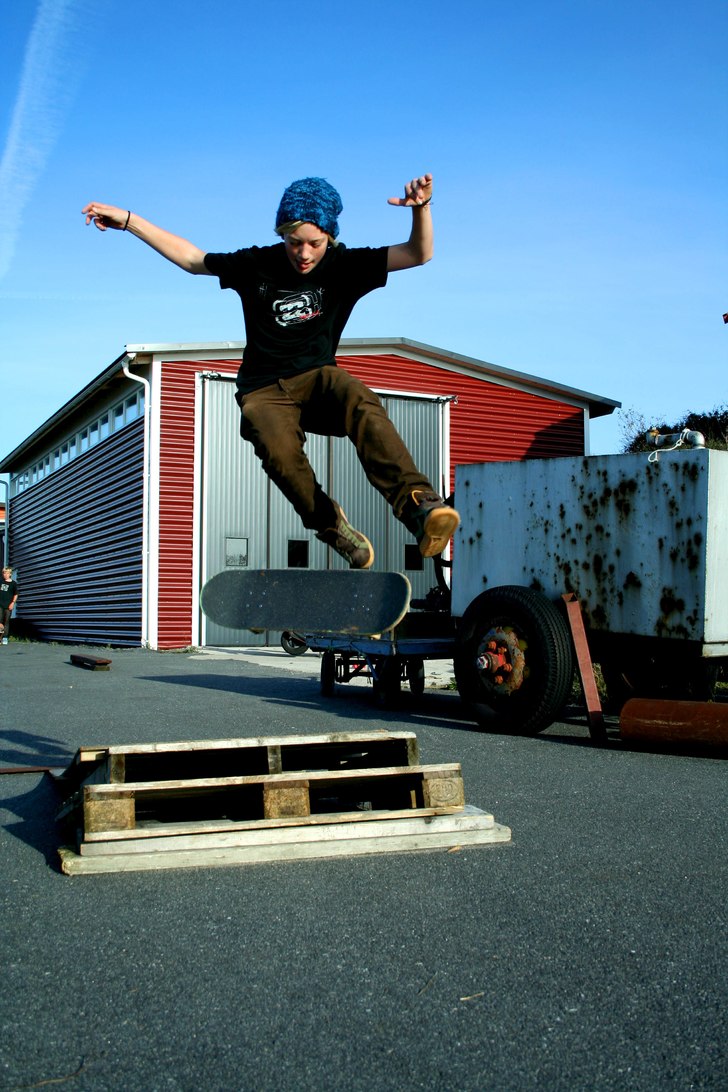 3 flip. Foto: Andrea Hansson. Åkare: David Svahn.