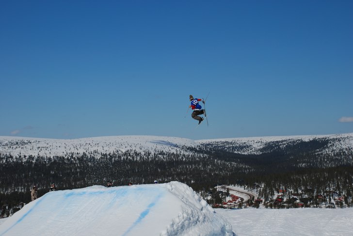 Chill dag i solen bra folk, bra hang out, good mus. Foto: Erik Nordenström. Åkare: Conny.