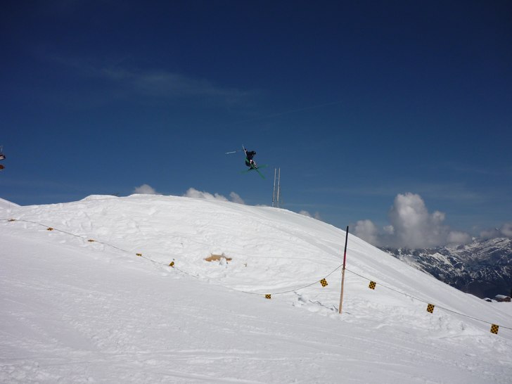 Österrike 10. Foto: Mamma. Åkare: Viktor Landén.