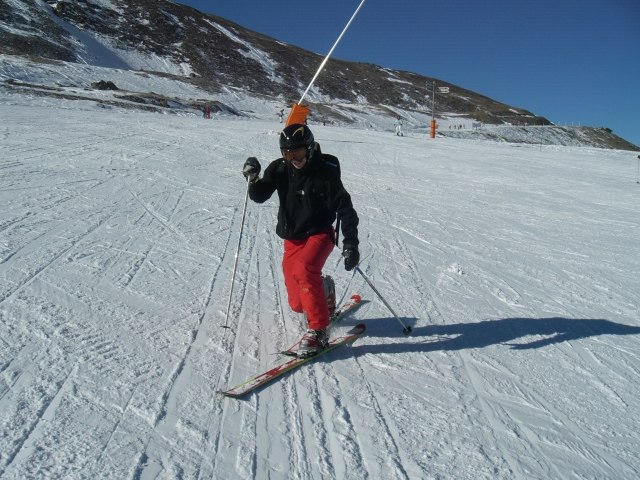 typ två timmar före att jag vrider sönder knäe. Foto: jakob liljequist. Åkare: hampus karlsson.