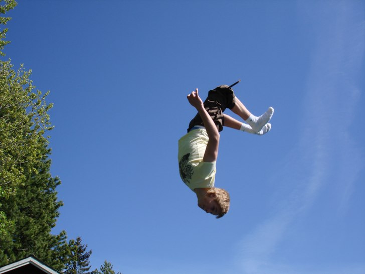 Backflip. Foto: Bror. Åkare: Jag.