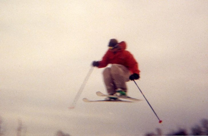 hopp sesseion vid solbrännet. en fin eeenåtti. . Foto: jon söderén. Åkare: victor berglind.