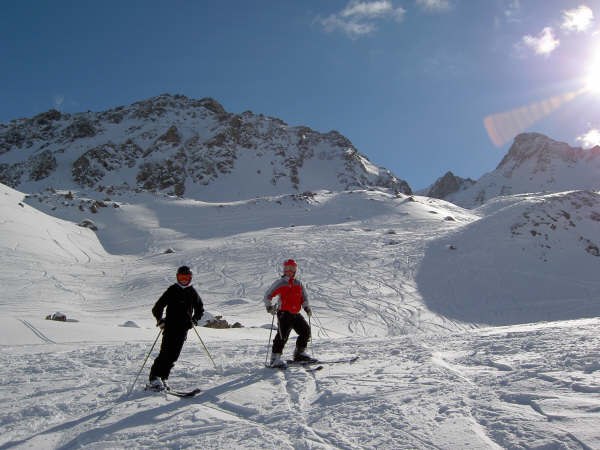 I Offpisten vid Bad Hofgastein. Foto: Petters pappa. Åkare: Petter och Alex.