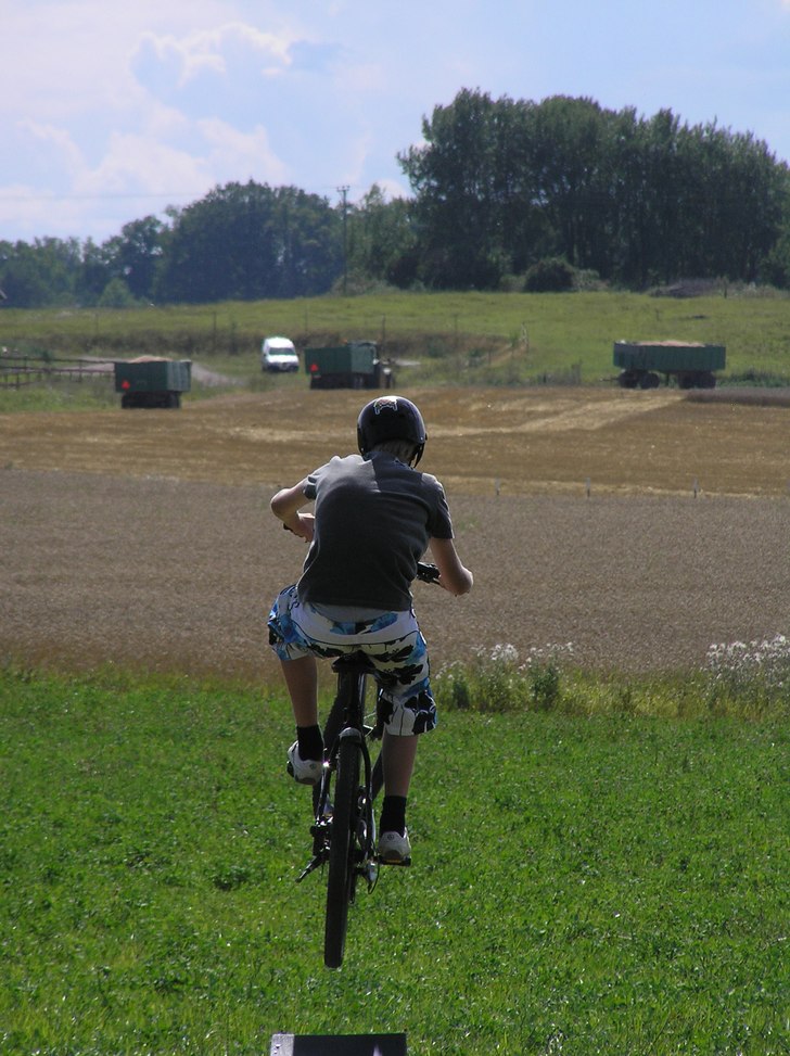 Foto: Emil Larsson. Åkare: Henrik Solie.