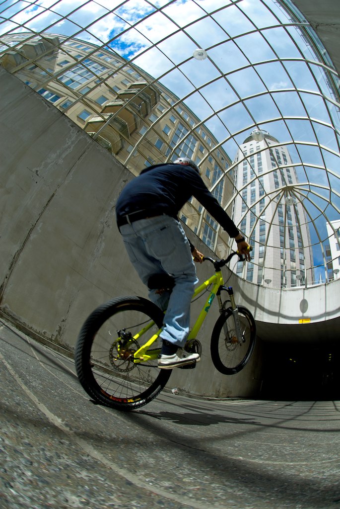 Foto: Simon Pontér. Åkare: Joakim Nilsson.