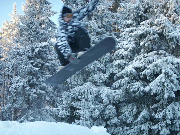 Foto: Viktor Weidersjö. Åkare: Hannes Perder.