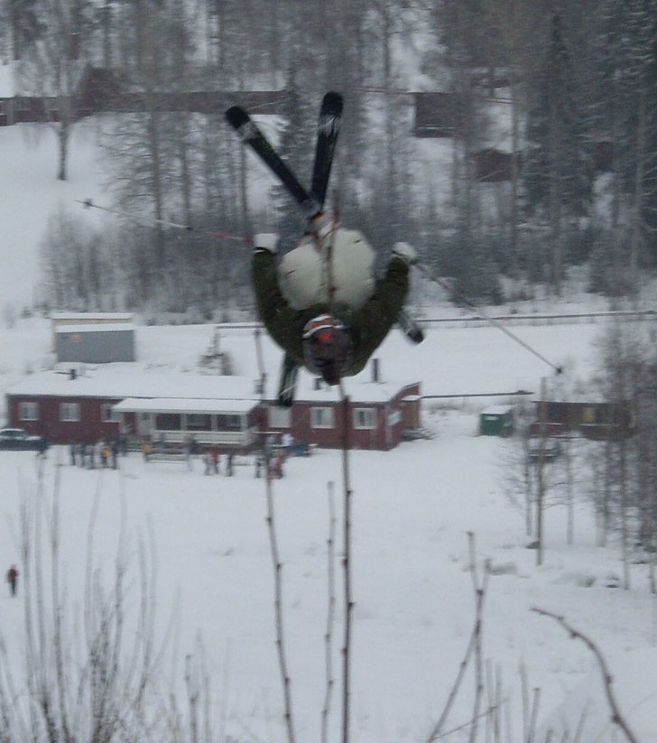 (Back country) på bolle. Foto: Erik Aasa. Åkare: Pär Hägglund.