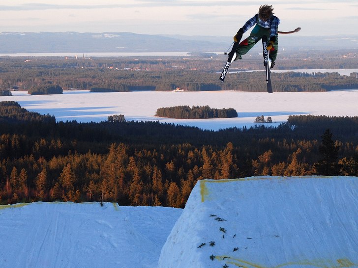 Foto: simon lindberg. Åkare: johan backman.