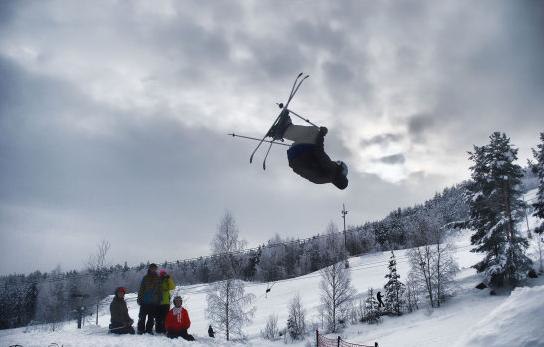 jag gör en till backflip :P. Foto: erik olsson. Åkare: simon andersson.
