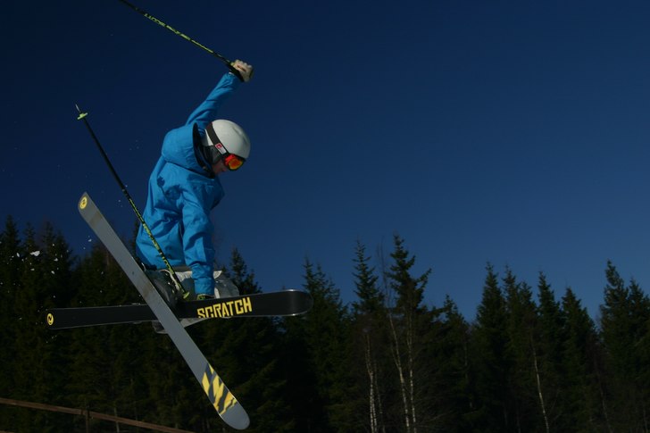 Mute med graben på bindningen istället för skid. Foto: Therese Eklöf. Åkare: Ronny Videkull.