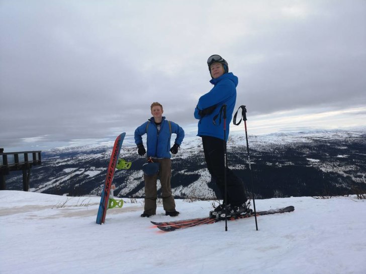 Posörer uppe på Mörvikshummeln.