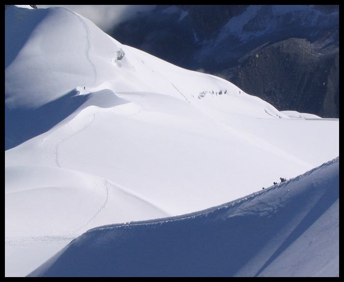 Vägen in mot Valle Blanch under sommarperioden.. Foto: Christian Türk.