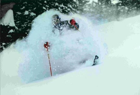 tio dagars snöfall. Photoshoot med catskiing i 3 . Foto: Daniel Blomgren. Åkare: Niclas Karlson.
