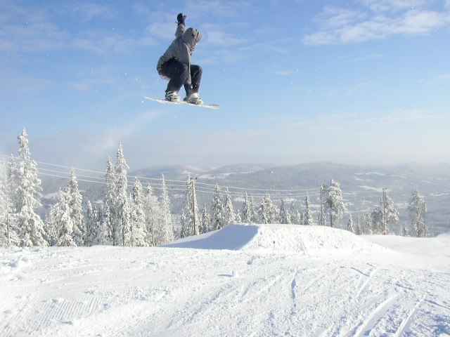 Ja försöker väl hänga av en mute.. Foto: Per Persson. Åkare: Andreas Wittberg.
