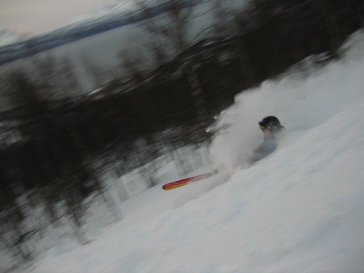 eatin' powder! :). Foto: Kristoffer Bergersen. Åkare: Kim A Eriksson.