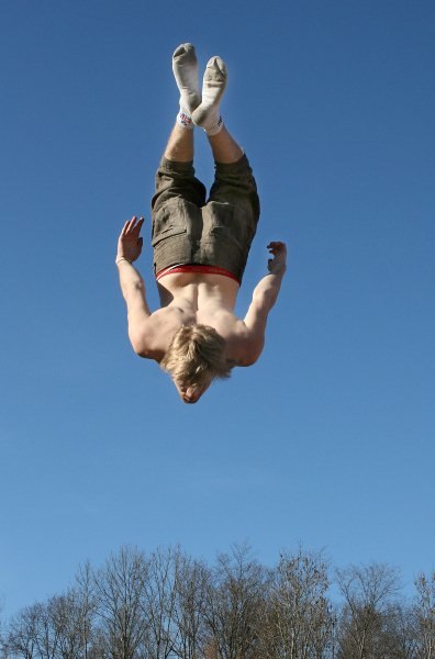 backflip. Foto: Sussie. Åkare: Niklas Flink.