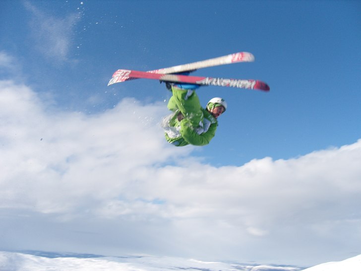 Flatspin vid en driva. Foto: Isak Hemmingsson. Åkare: SMagnusson.