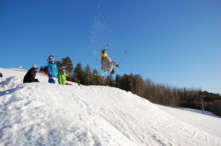 front flip försök
men bilden blev bra så ja sl. Foto: togge. Åkare: oskar nordling(jag).