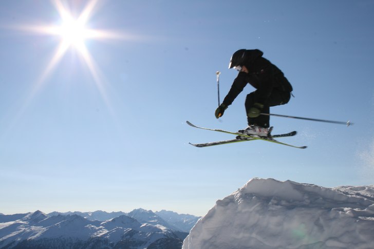 jag drar på en 360 i verbier. Foto: isaac. Åkare: theodor.