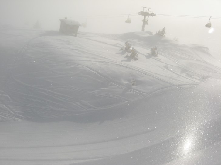 snö och -16 o sol från liften. Foto: Sara Ritzén.