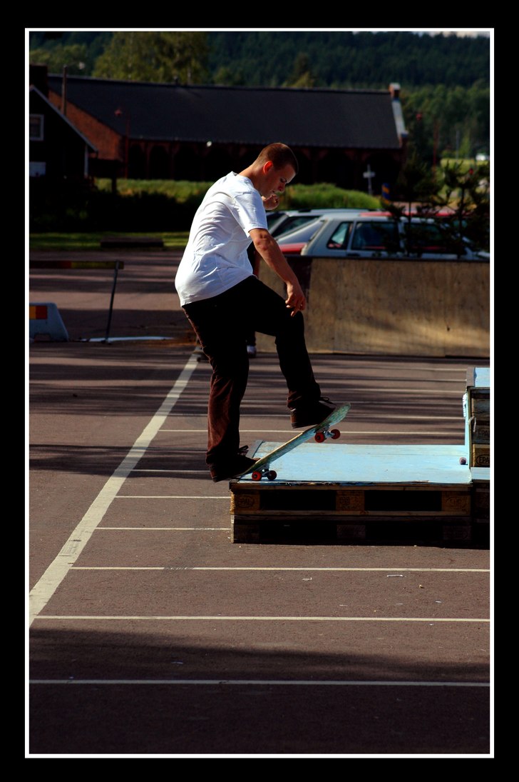 Foto: Rasmus Ekman. Åkare: Unknown.