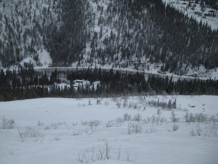 Utsikten ner en bit ner i dassrännan . Foto: Eric Ohlson. Åkare: Eric Ohlson.