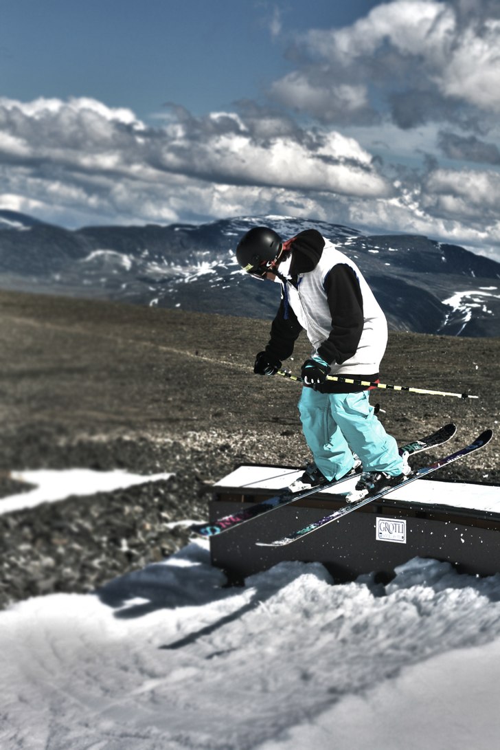 Ronnie railar?!. Foto: JAG. Åkare: Ronnie Hasan.