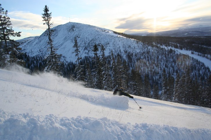 Seth å JP knata upp till Skalpassets topp  under . Foto: Johan Pettersson. Åkare: Seth Gustavsson.