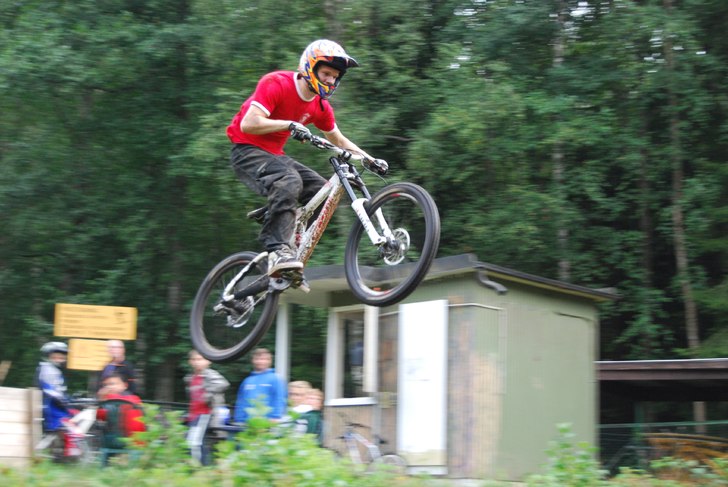 Foto: Rasmus Bratt. Åkare: Niklas Helsing.