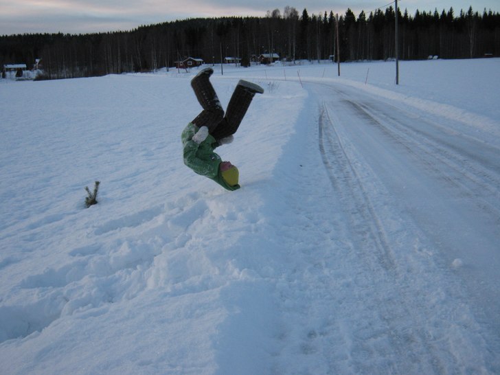 frontflip. Foto: fredrik. Åkare: erik danielsson.