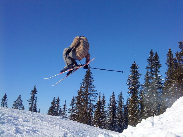 Foto: Alfred Gårdeskog. Åkare: Axel Skoog.