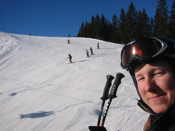 Ser fint ut i backarna... Foto: Lena Karlsson. Åkare: Niklaz Karlsson.