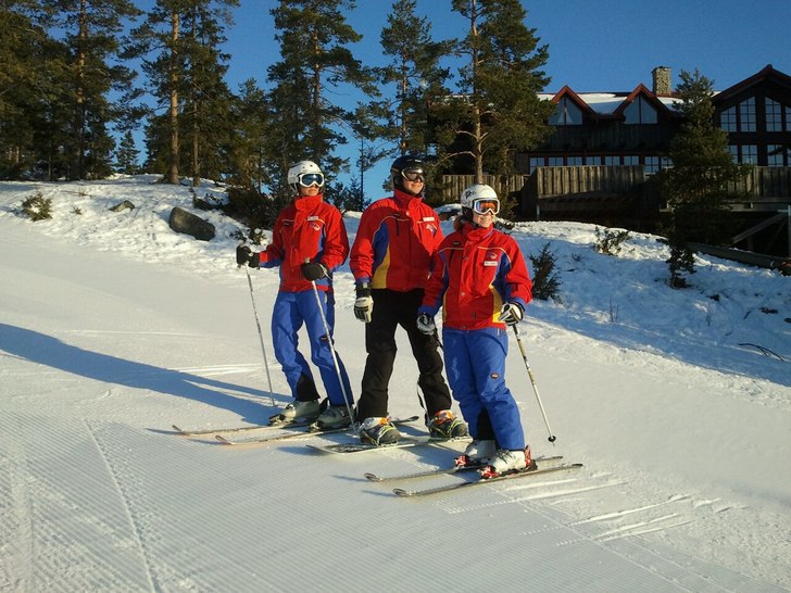Under min säsong som skidinstruktör på Romme Al. Foto: Peter. Åkare: Johanna Lundgren, Thomas Axelsson, Linda Widén.