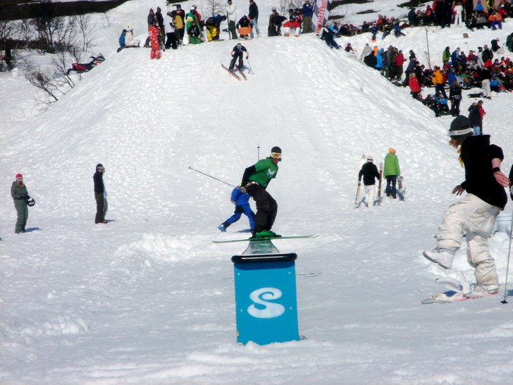 30m flatdown box under combo challenge på aftersk. Foto: Micke. Åkare: Johan Berglund.