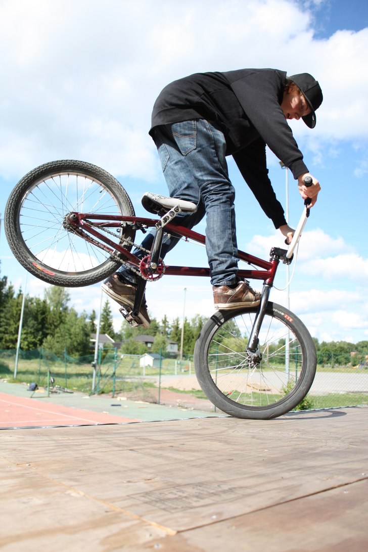 Jag gör ett trick.. Foto: Joakim Storäng. Åkare: Jag.