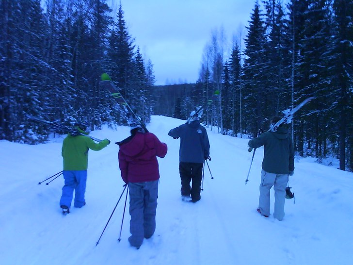 Dic vissa de gammla jacktmarkerna från för så v. Foto: Jag. Åkare: Från vänster Andreas, Helena, Pavel och Dic aka pappaplysch.