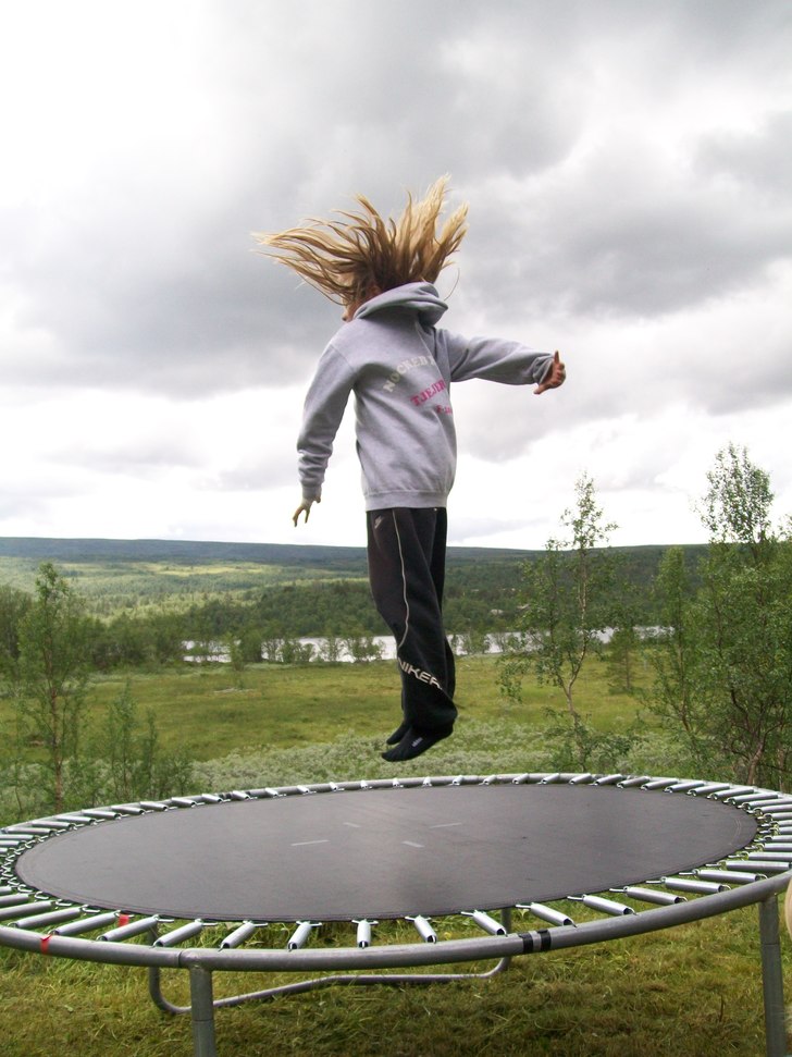 lite studdsmatteträning utanför våran stuga.. Foto: Robin Sandström. Åkare: Ronja Sandström.