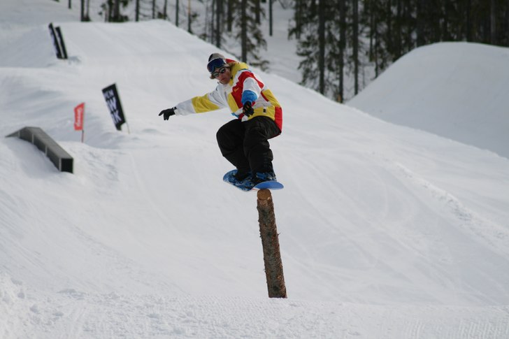 nosebonk. Foto: julius aspman. Åkare: erik fernvik.