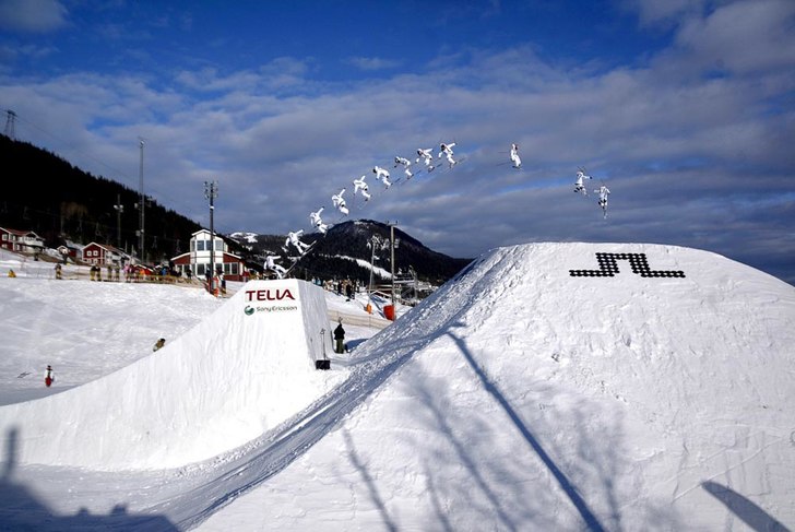 Testhoppning av big jumpet i olympiaområdet infö. Foto: Henrik Flygare. Åkare: Jon Olsson.