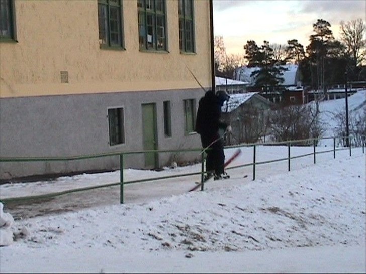 gjorde ont. Foto: Bror. Åkare: V.Olin.