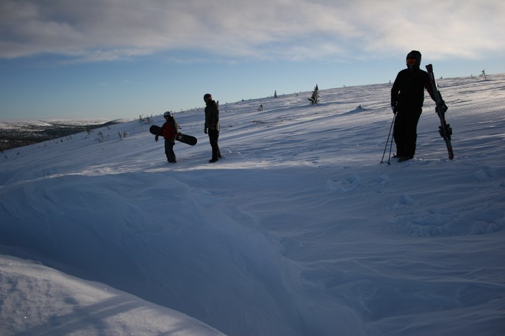 Spricka!. Foto: Tobias Öström. Åkare: Joacim Lundquist, Daniel Leffler, Robin Johnson.