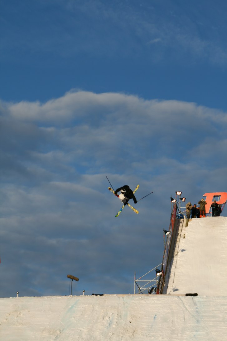 TJ snurrar.. Foto: Simon Berggren. Åkare: TJ Schiller.