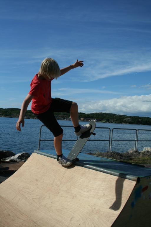 Blunt i minimal ramp. Foto: Andrea Hansson. Åkare: David Svahn.