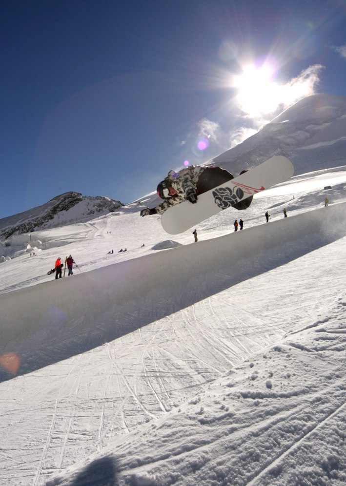 Pipe i Saas Fee. Foto: Adam Martell. Åkare: Jessica.