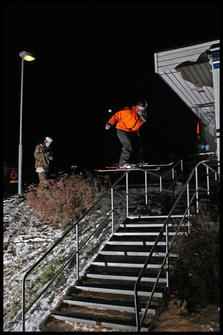 Street rail, Down flat down. Foto: Erik Stenqvist. Åkare: Jacob Gustafsson.